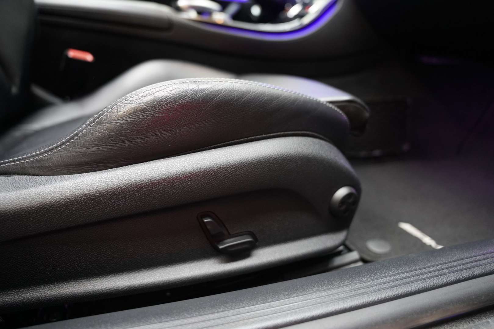 Mercedes Classe E Coupé 300 AMG Line - 2018 - Joinsteer - #44