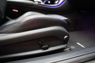 Mercedes Classe E Coupé 300 AMG Line — photo 44