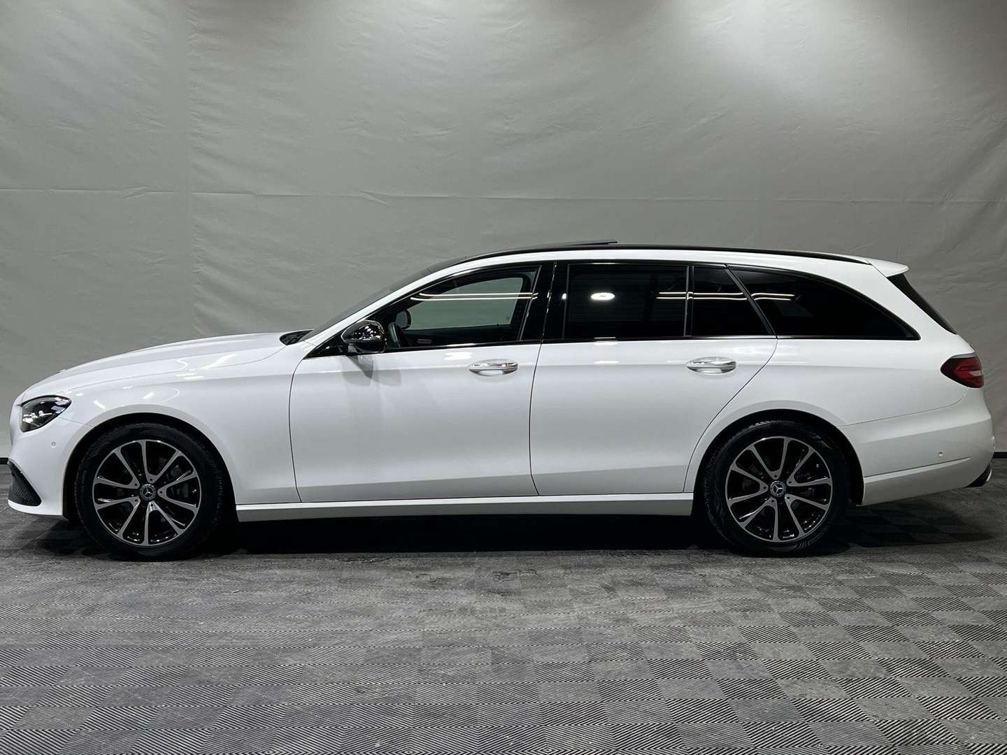 Mercedes Classe E Break 220 Night Edition - 2024 - Joinsteer - #14