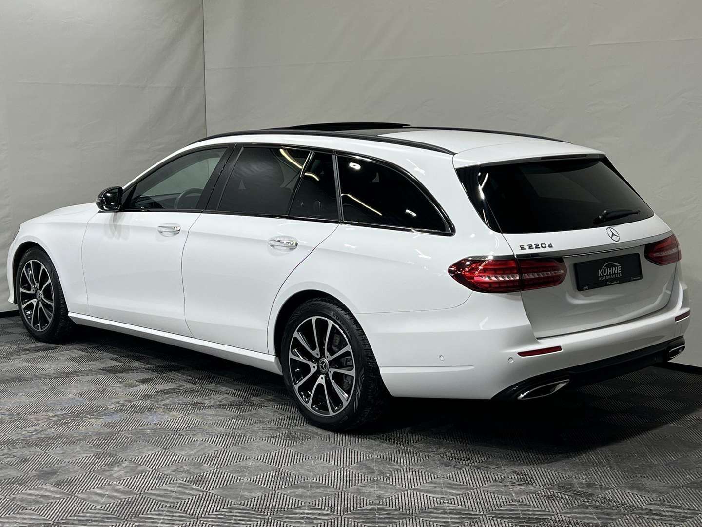 Mercedes Classe E Break 220 Night Edition - 2024 - Joinsteer - #16