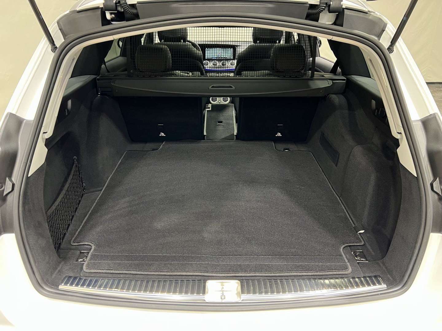 Mercedes Classe E Break 220 Night Edition - 2024 - Joinsteer - #18