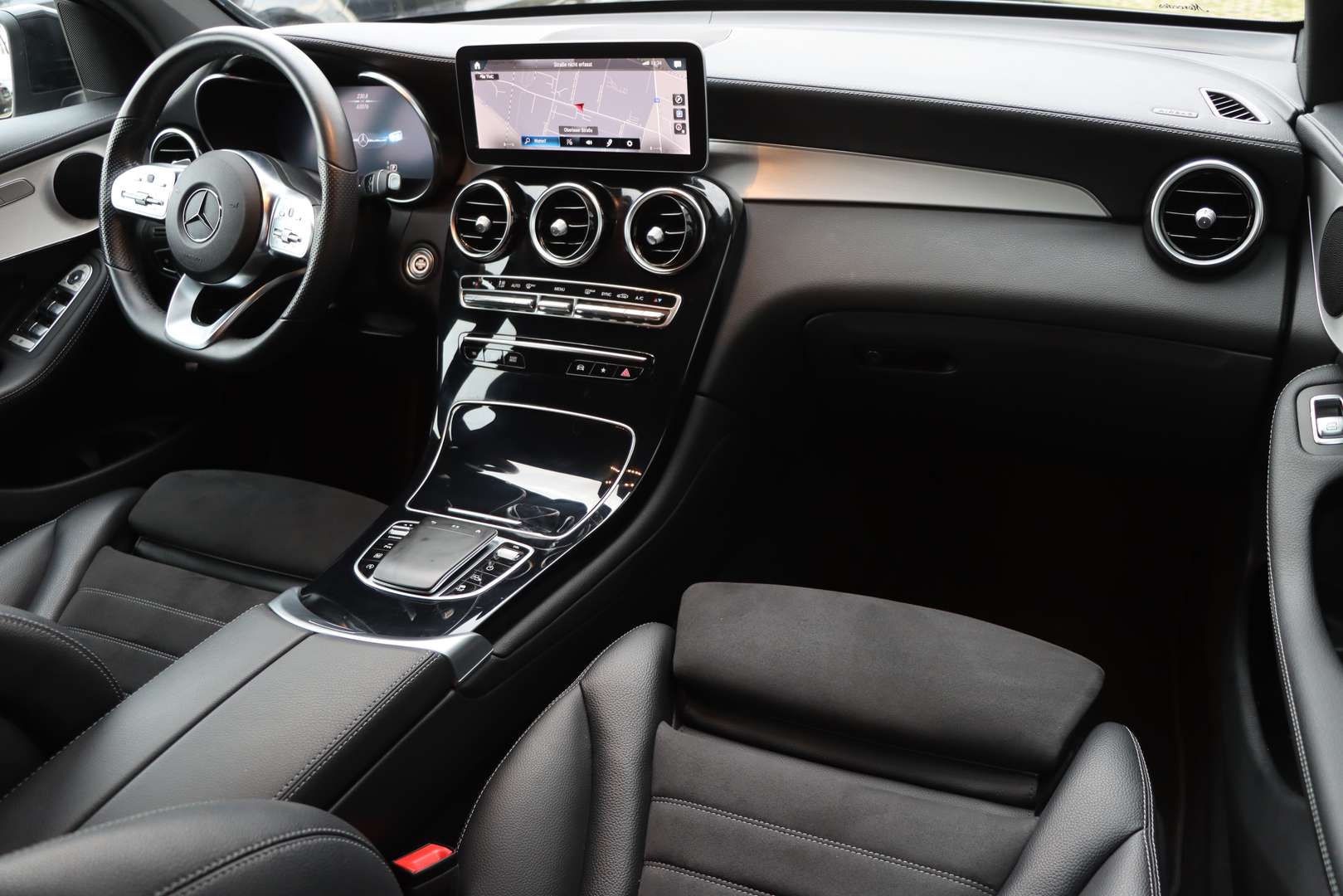 Mercedes GLC Coupé 220 AMG Line - 2022 - Joinsteer - #9