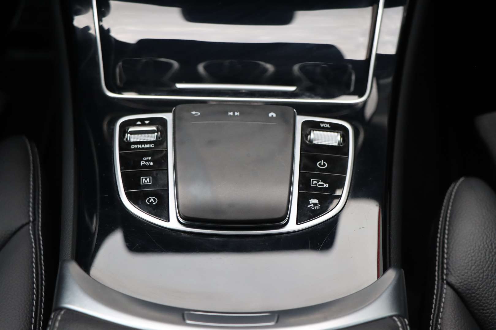 Mercedes GLC Coupé 220 AMG Line - 2022 - Joinsteer - #17