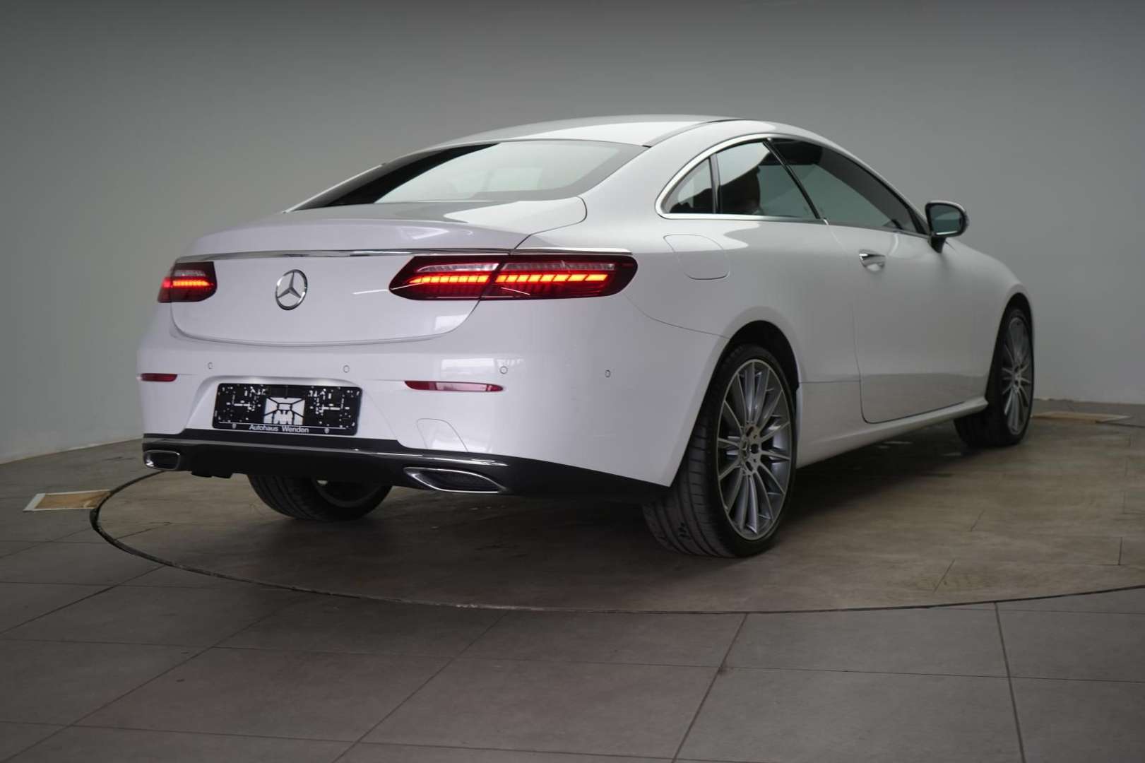 Mercedes Classe E Coupé 220 Avantgarde - 2023 - Joinsteer - #4