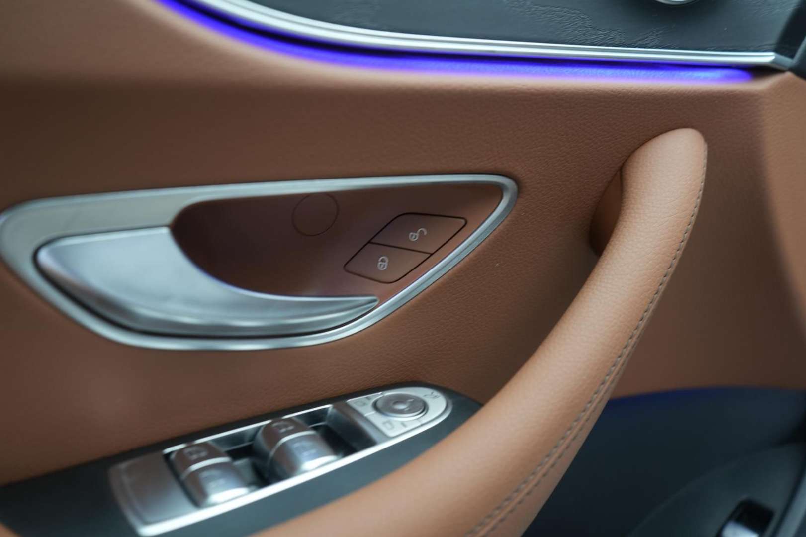 Mercedes Classe E Coupé 220 Avantgarde - 2023 - Joinsteer - #25