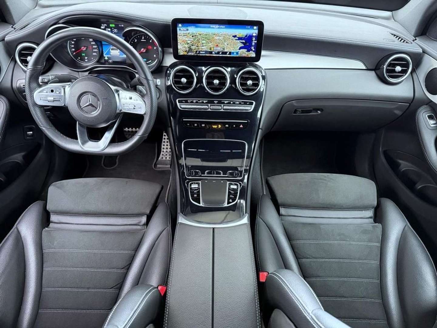 Mercedes GLC Coupé 300 Night Edition - 2022 - Joinsteer - #3