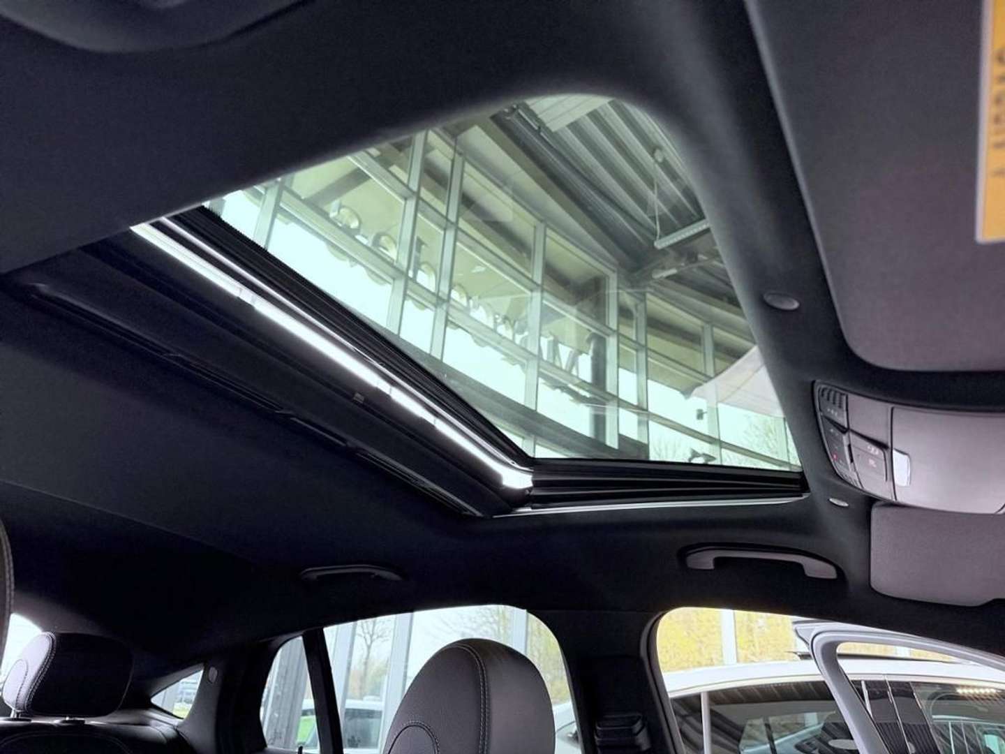 Mercedes GLC Coupé 300 Night Edition - 2022 - Joinsteer - #5