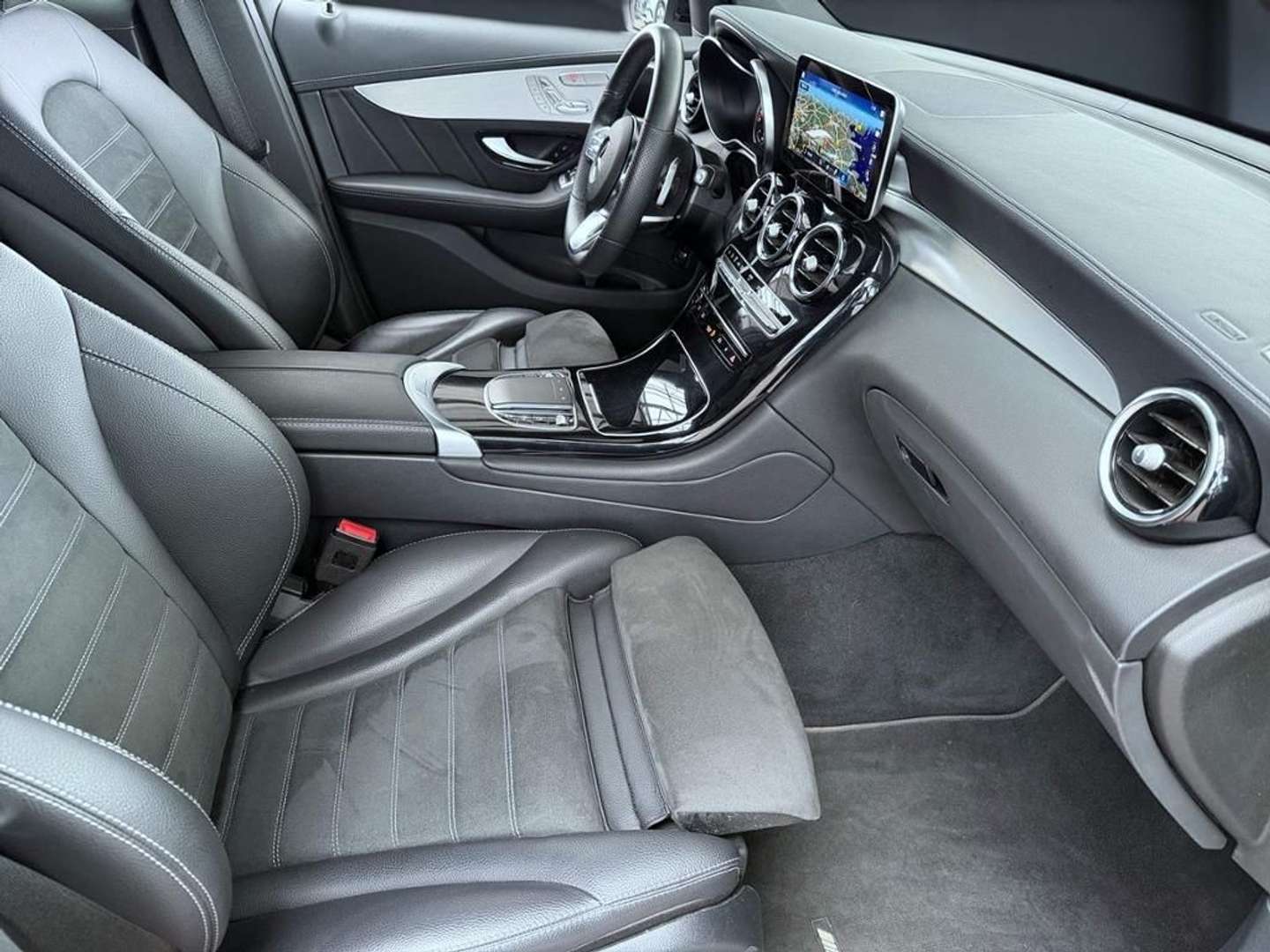 Mercedes GLC Coupé 300 Night Edition - 2022 - Joinsteer - #6