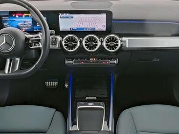 Mercedes GLB 250 250 AMG Line — photo 5