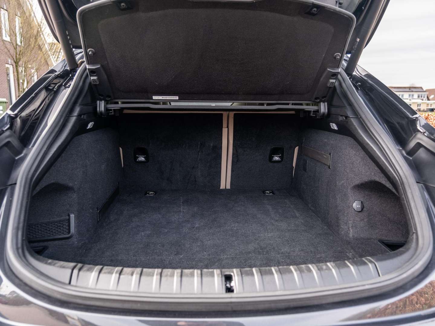 Porsche Taycan - 2022 - Joinsteer - #9