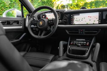 Porsche Cayenne III S — photo 8