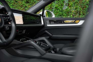 Porsche Cayenne III S — photo 12