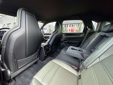 Porsche Cayenne III E-Hybrid — photo 13
