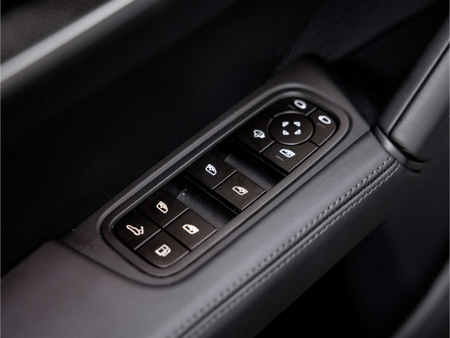 Porsche Cayenne III E-Hybrid - 2024 - Joinsteer - #37