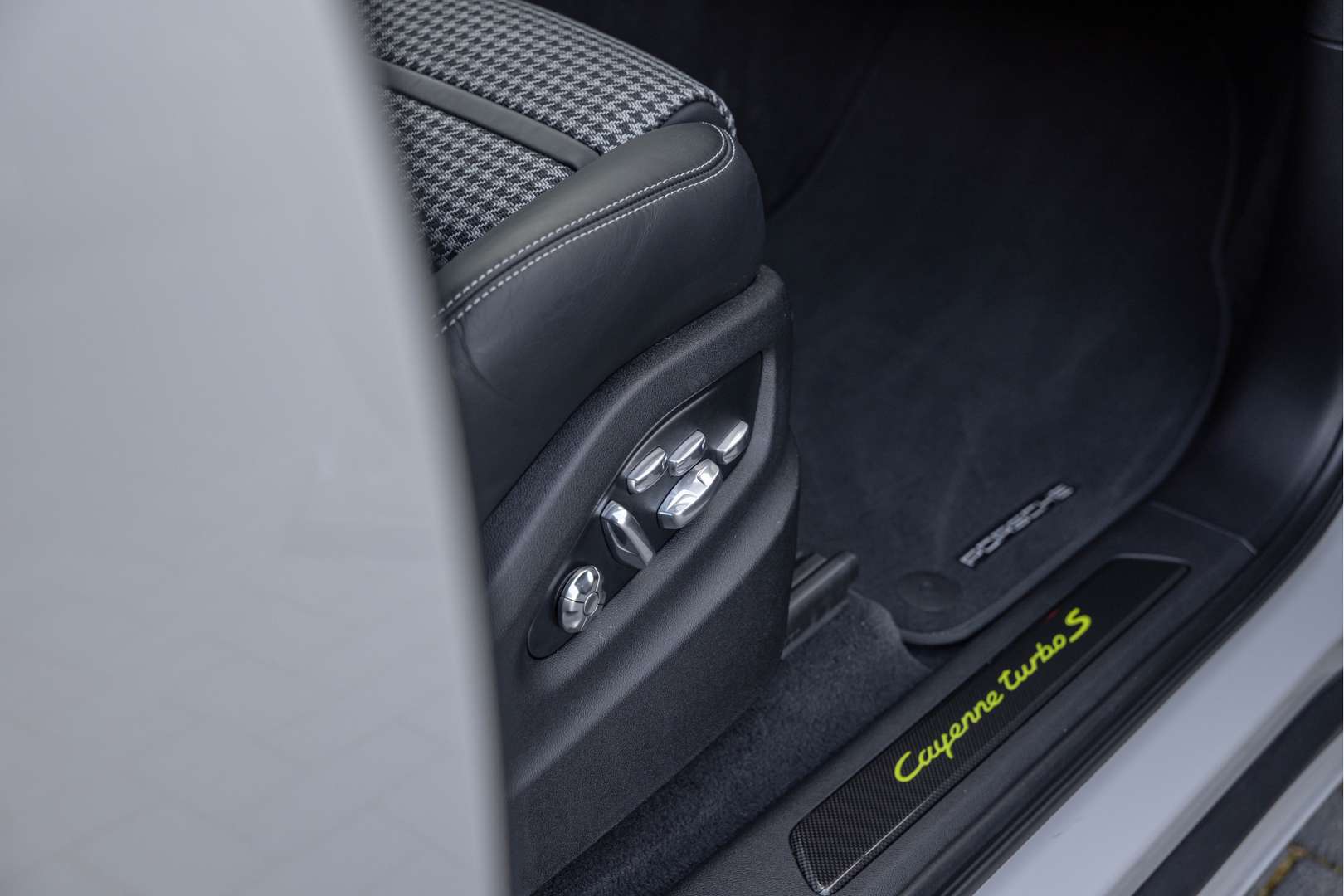 Porsche Cayenne III Turbo S E-Hybrid - 2020 - Joinsteer - #14