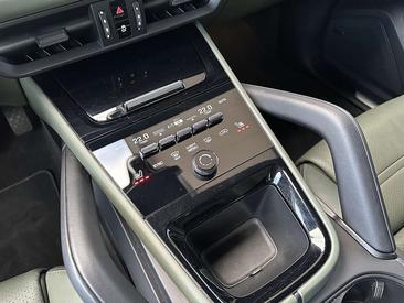 Porsche Cayenne III E-Hybrid — photo 24