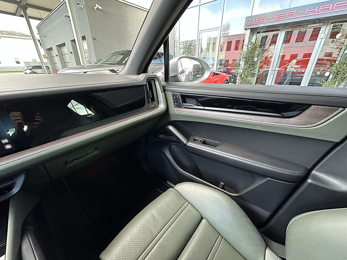 Porsche Cayenne III E-Hybrid - 2024 - Joinsteer - #25