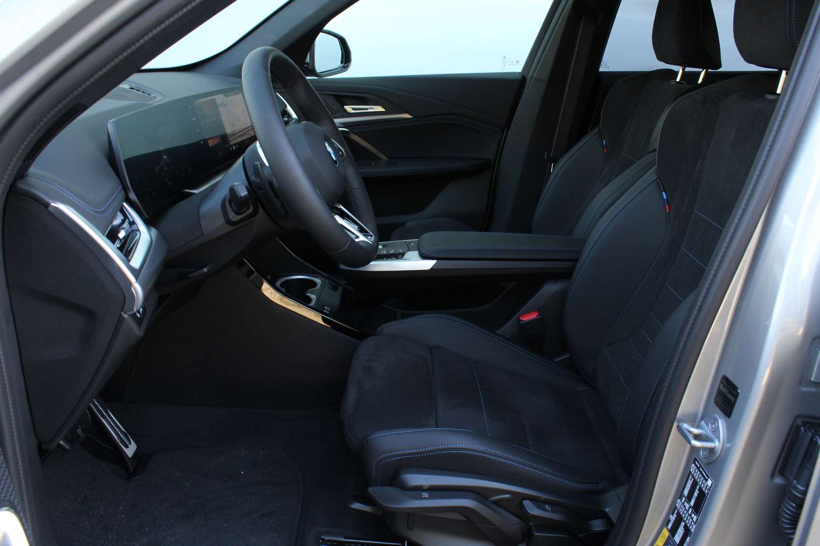 BMW IX1 M Sport EDrive20 - 2024 - Joinsteer - #8
