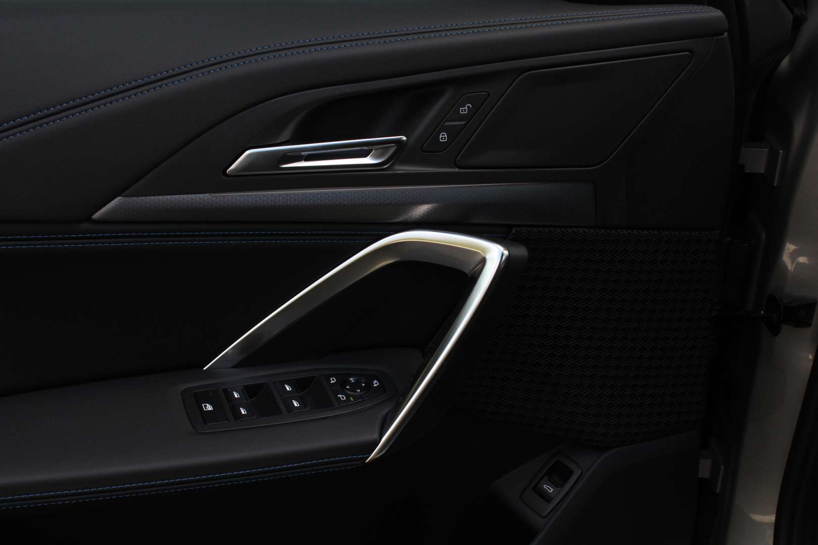 BMW IX1 M Sport EDrive20 - 2024 - Joinsteer - #16