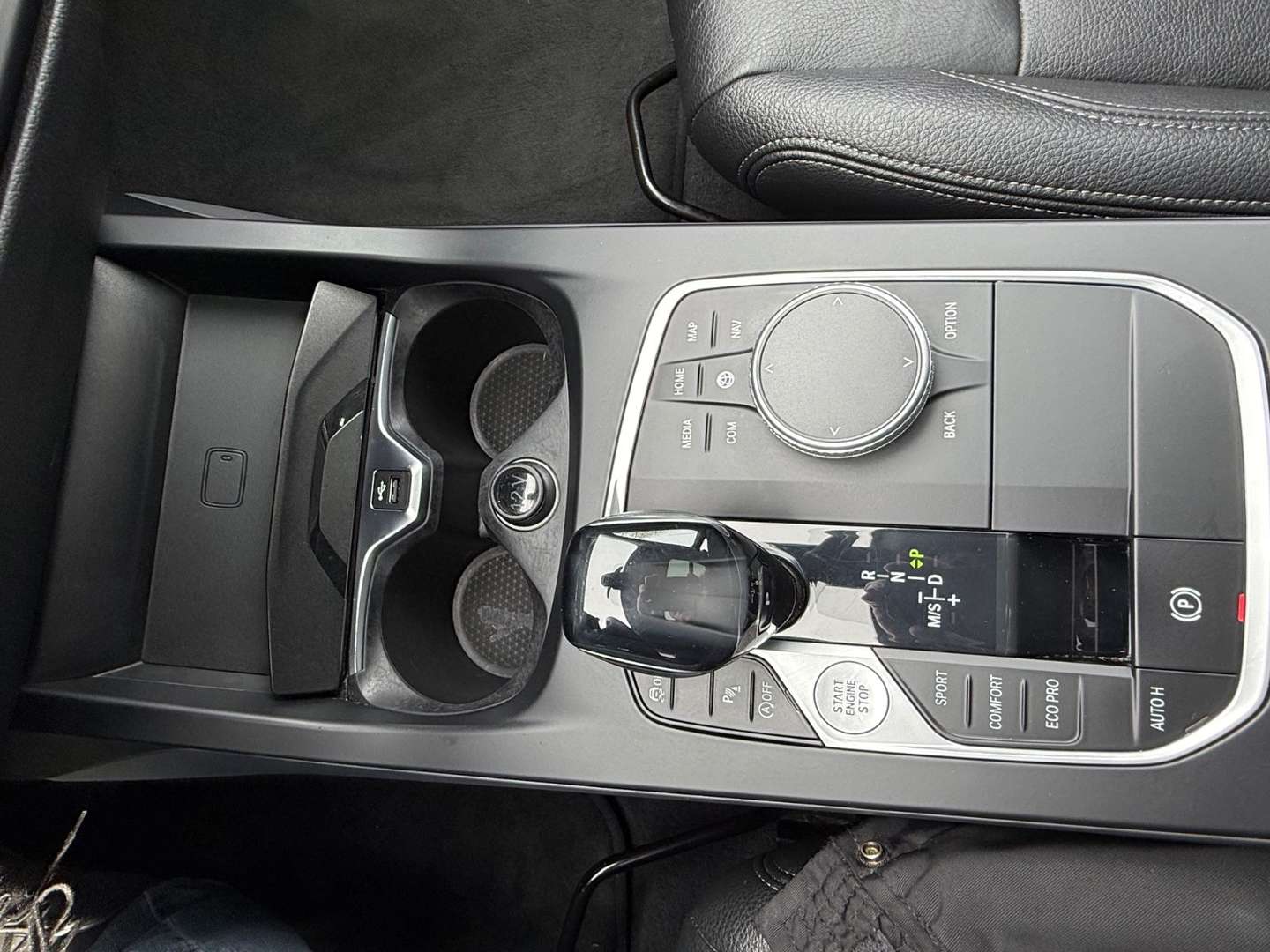 BMW Série 1 Advantage 118 - 2020 - Joinsteer - #23