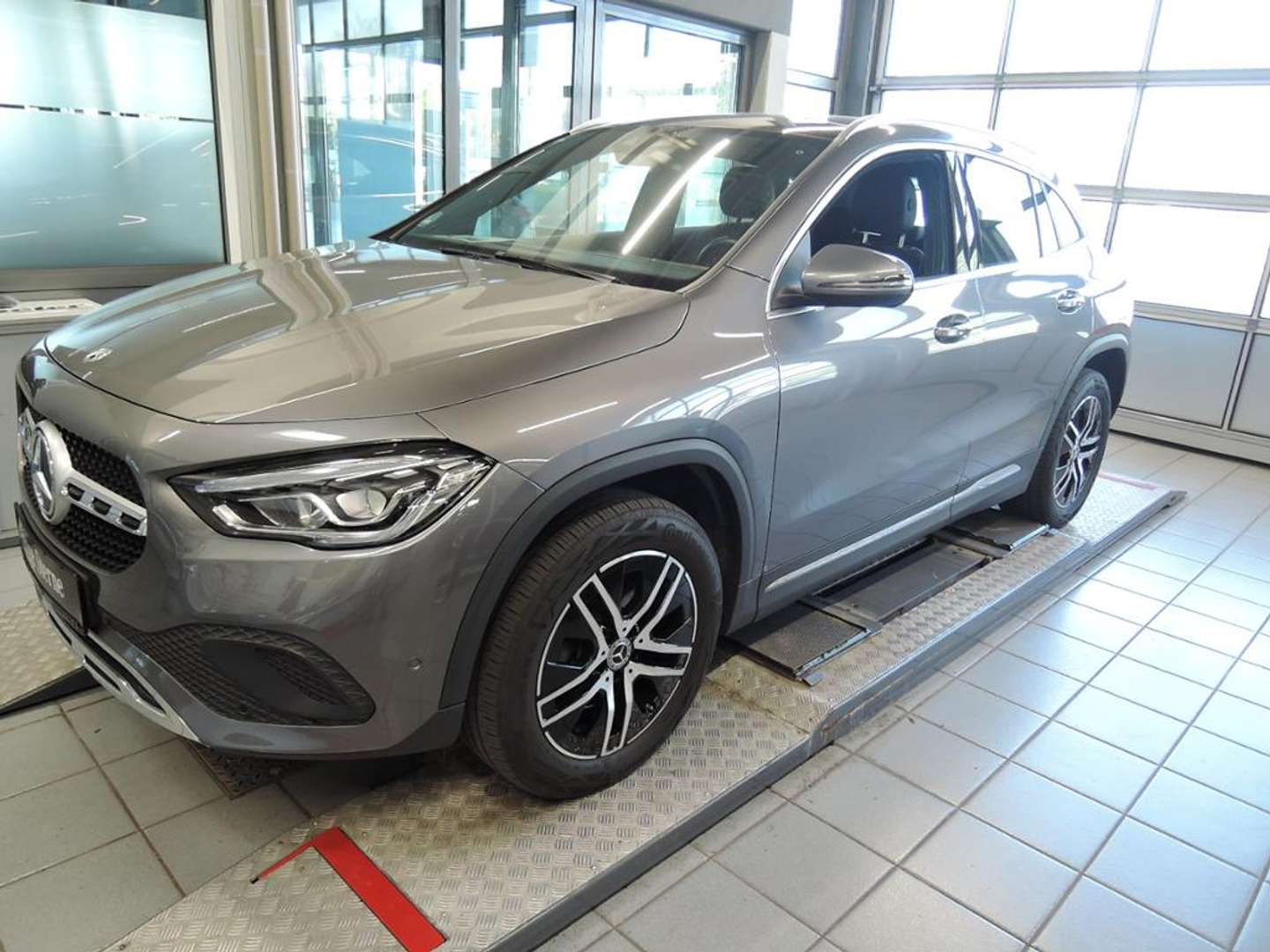 Mercedes GLA 180 Progressive - 2023 - Joinsteer - #1