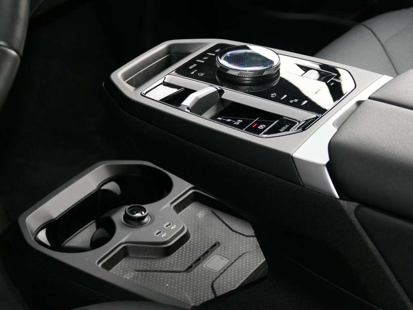 BMW IX Sport XDrive40 - 2024 - Joinsteer - #12