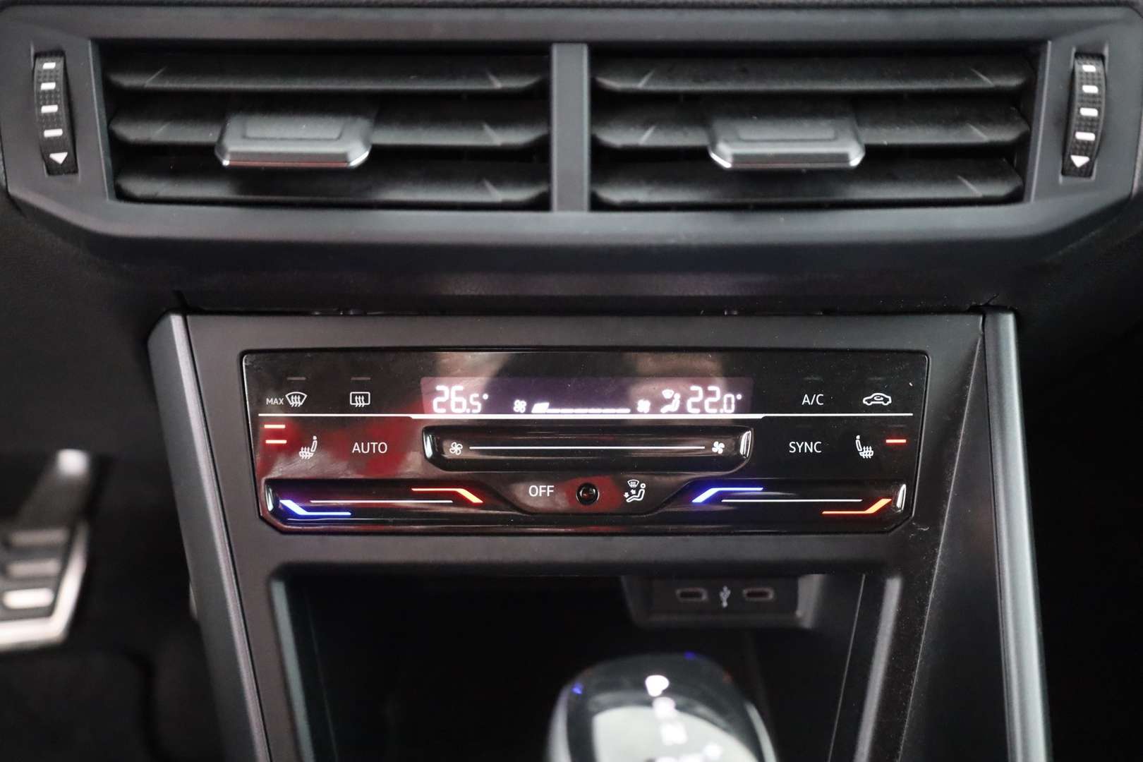 Volkswagen Taigo R-Line - 2023 - Joinsteer - #11