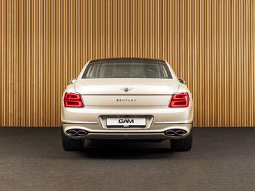 Bentley Flying Spur V6 Hybrid — photo 4
