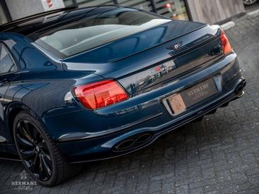 Bentley Flying Spur V8 Mulliner First Edition — photo 10