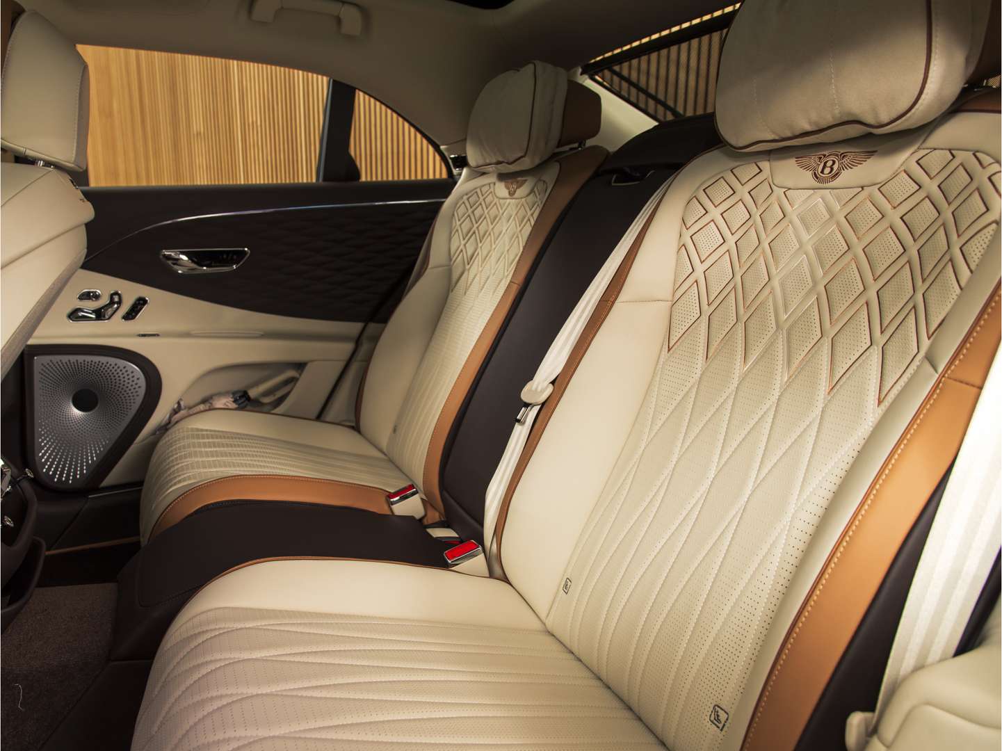 Bentley Flying Spur V6 Hybrid - 2024 - Joinsteer - #15