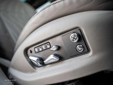 Bentley Flying Spur V8 Mulliner First Edition — photo 21