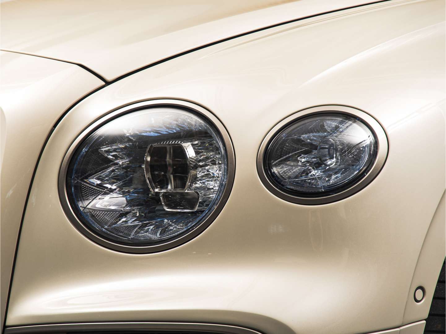 Bentley Flying Spur V6 Hybrid - 2024 - Joinsteer - #38