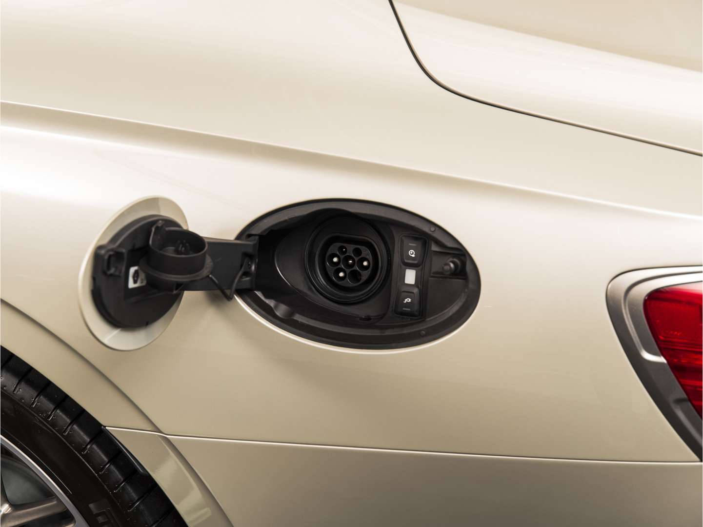 Bentley Flying Spur V6 Hybrid - 2024 - Joinsteer - #41