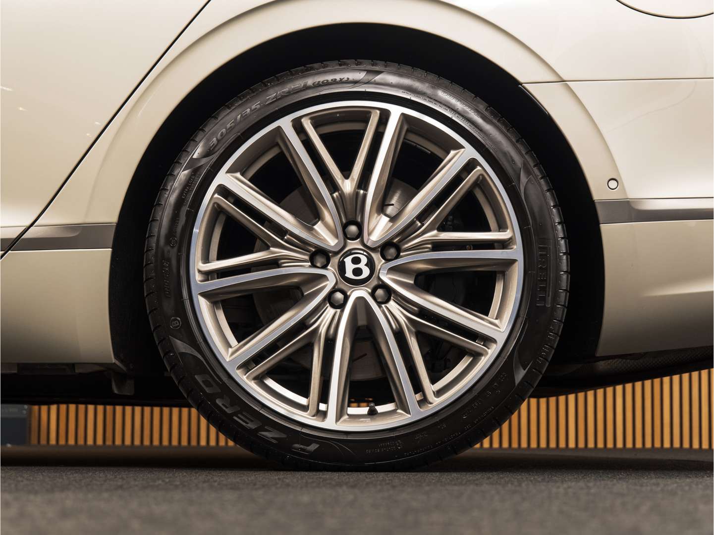 Bentley Flying Spur V6 Hybrid - 2024 - Joinsteer - #42