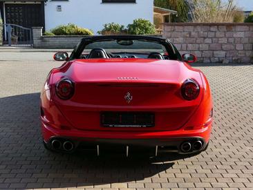 Ferrari California — photo 5
