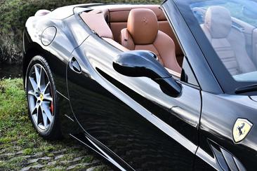 Ferrari California — photo 5