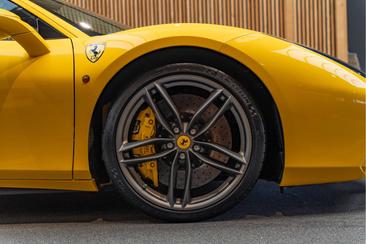 Ferrari 488 GTB — photo 11