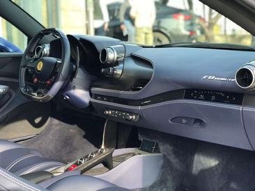 Ferrari F8 Tributo — photo 21