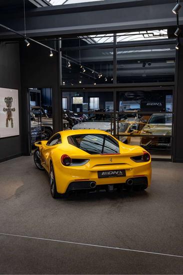 Ferrari 488 GTB — photo 26