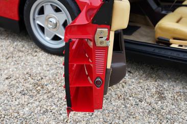Ferrari Testarossa — photo 36