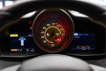 Ferrari 488 GTB — photo 41