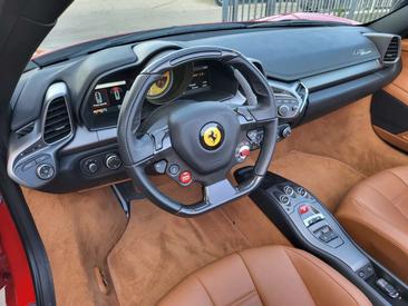 Ferrari 458 Spider — photo 11