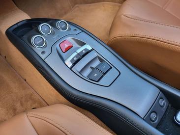Ferrari 458 Spider — photo 15