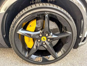 Ferrari Purosangue — photo 11