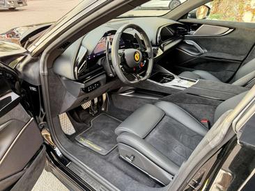 Ferrari Purosangue — photo 12