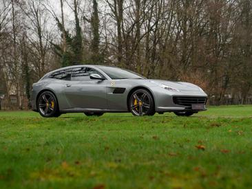 Ferrari GTC4Lusso — photo 2