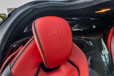 Ferrari LaFerrari — photo 16