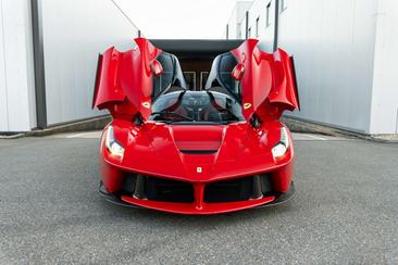 Ferrari LaFerrari — photo 23