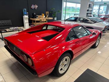 Ferrari 308 GTB — photo 14