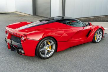 Ferrari LaFerrari — photo 36